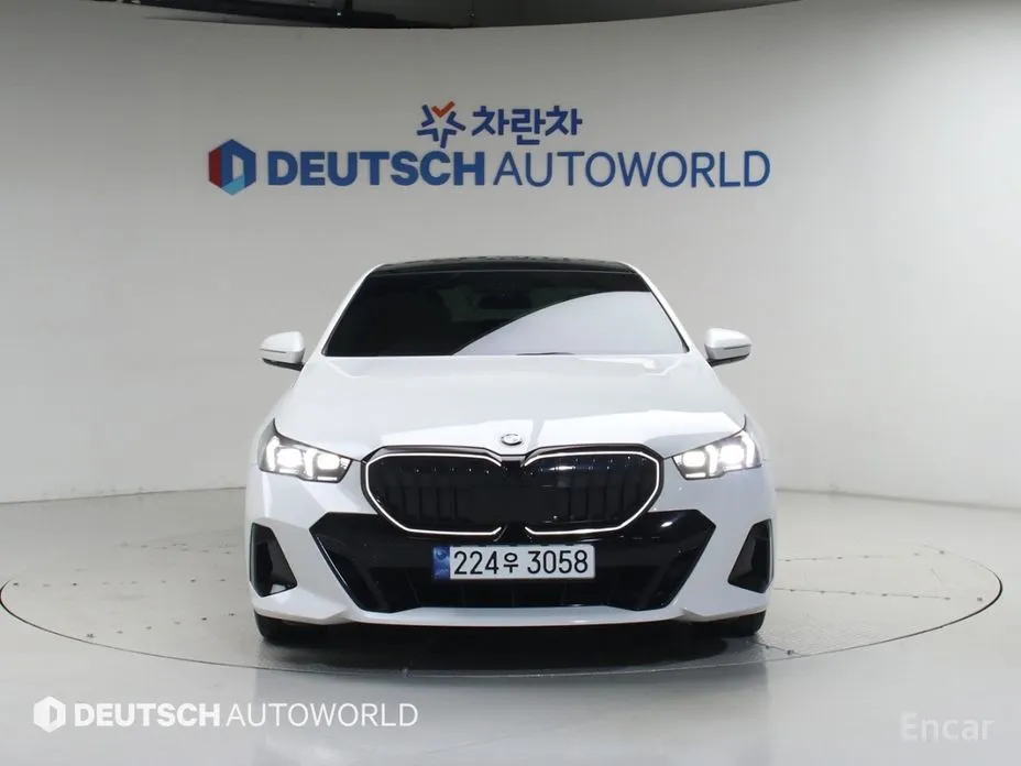BMW 5 Series 2023 520i Special Edition