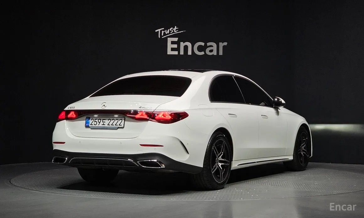 Mercedes-Benz E-Class 2024 E300 4MATIC AMG Line
