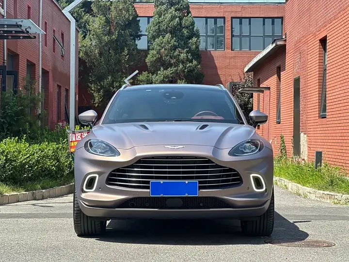 Aston Martin DBX 2023 2023款 3.0T STRAIGHT-SIX