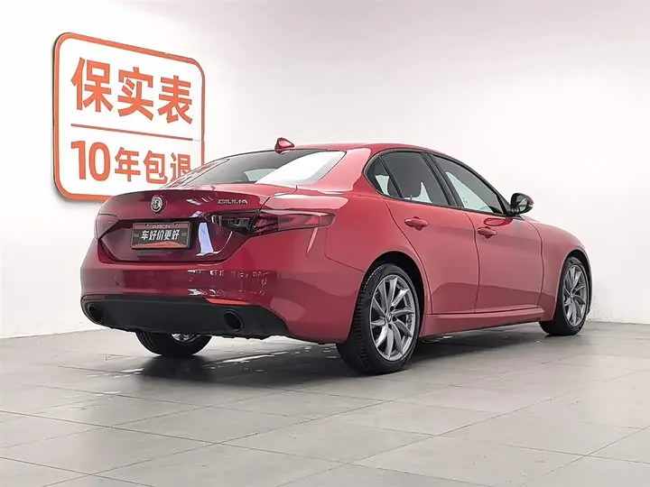 Alfa Romeo Giulia 2022 2022款 2.0T 280HP Ti 驾控版