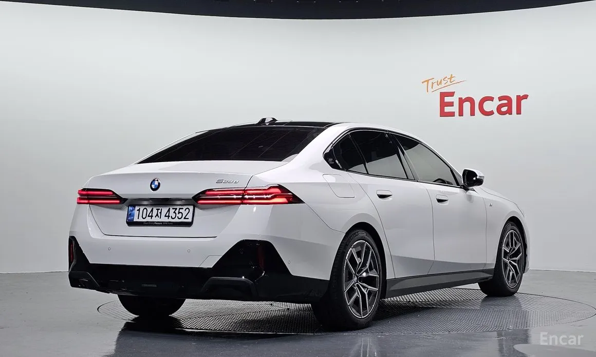 BMW 5 Series 2023 523d M Sport