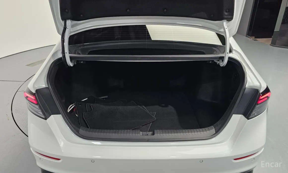 Honda Accord 2023 2.0 Hybrid Touring