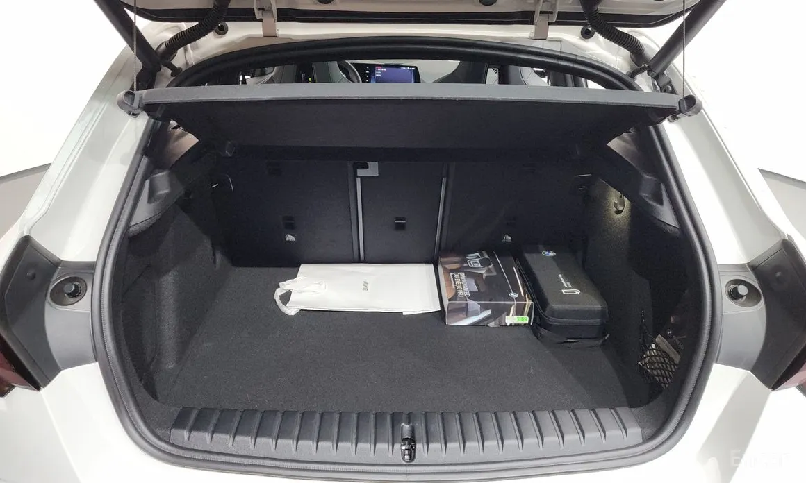 BMW 1 Series 2025 M135 xDrive Pro First Edition