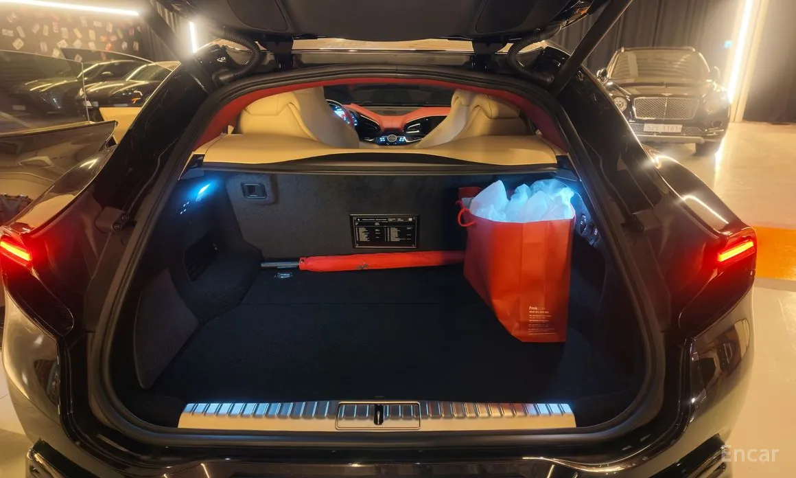 Ferrari Purosangue 2022 6.5 V12