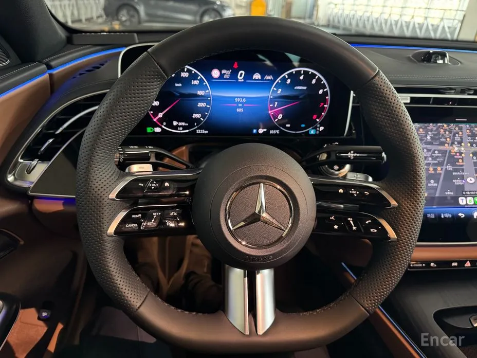 Mercedes-Benz E-Class 2024 E300 4MATIC AMG Line