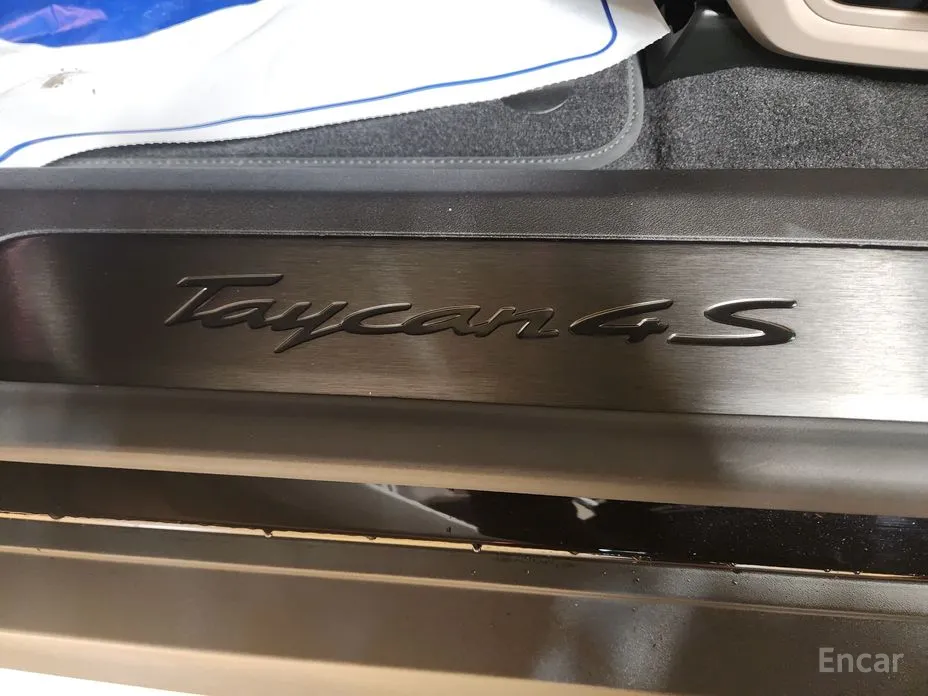Porsche Taycan 2020 4S