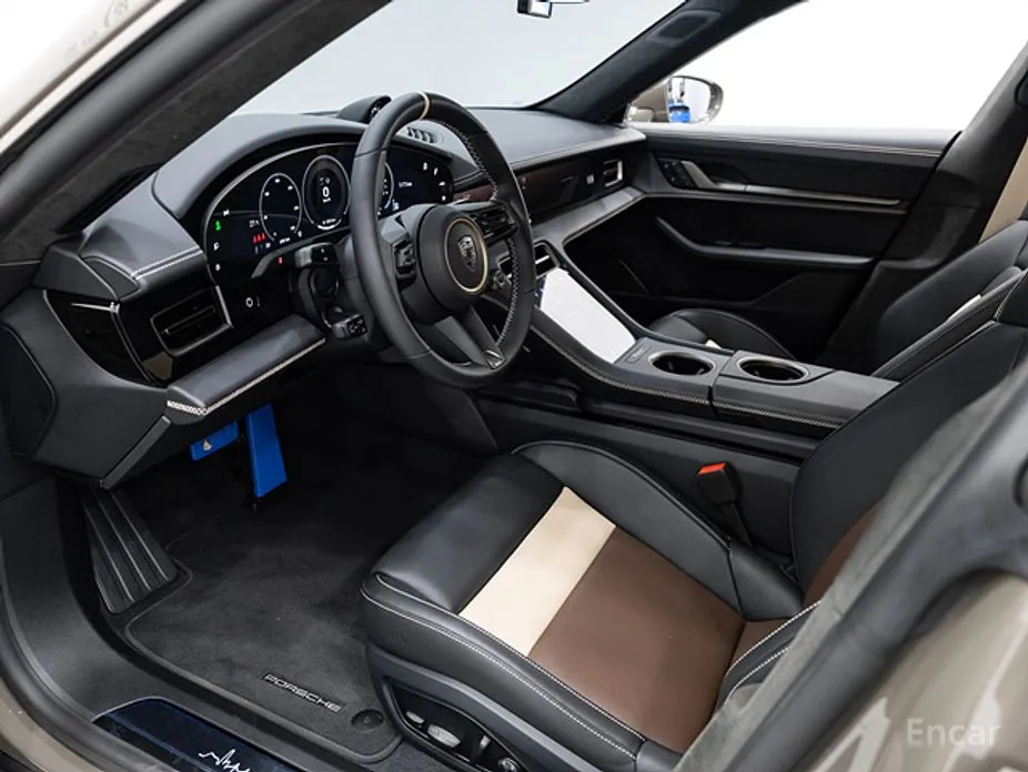 Porsche Taycan 2020 Turbo