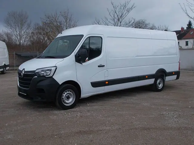 2023 Renault Master L4H2