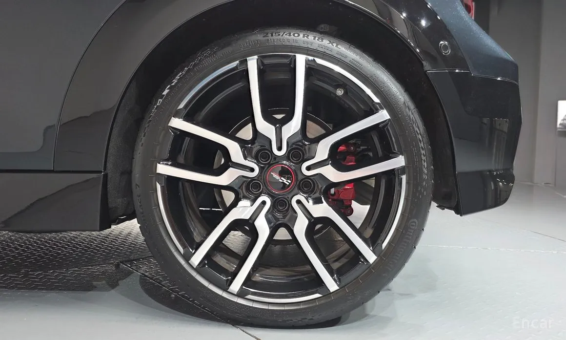 Mini Cooper Convertible 2025 JCW