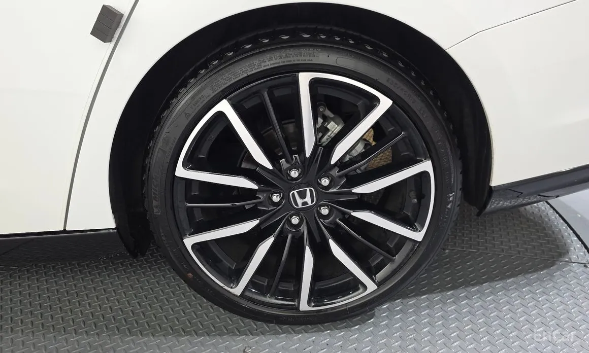 Honda Accord 2023 2.0 Hybrid Touring