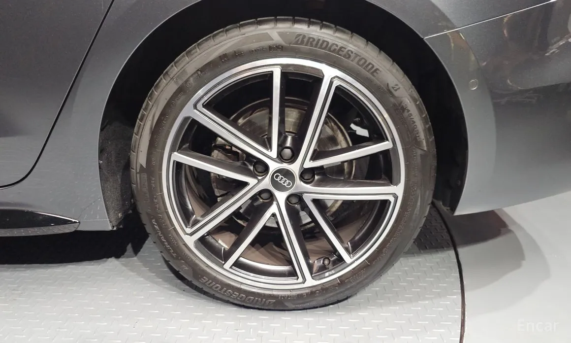Audi A5 2025 40 TFSI Quattro S Line