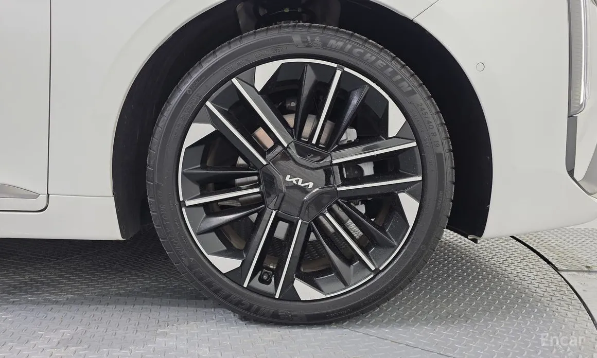 Kia K8 2024 Signature