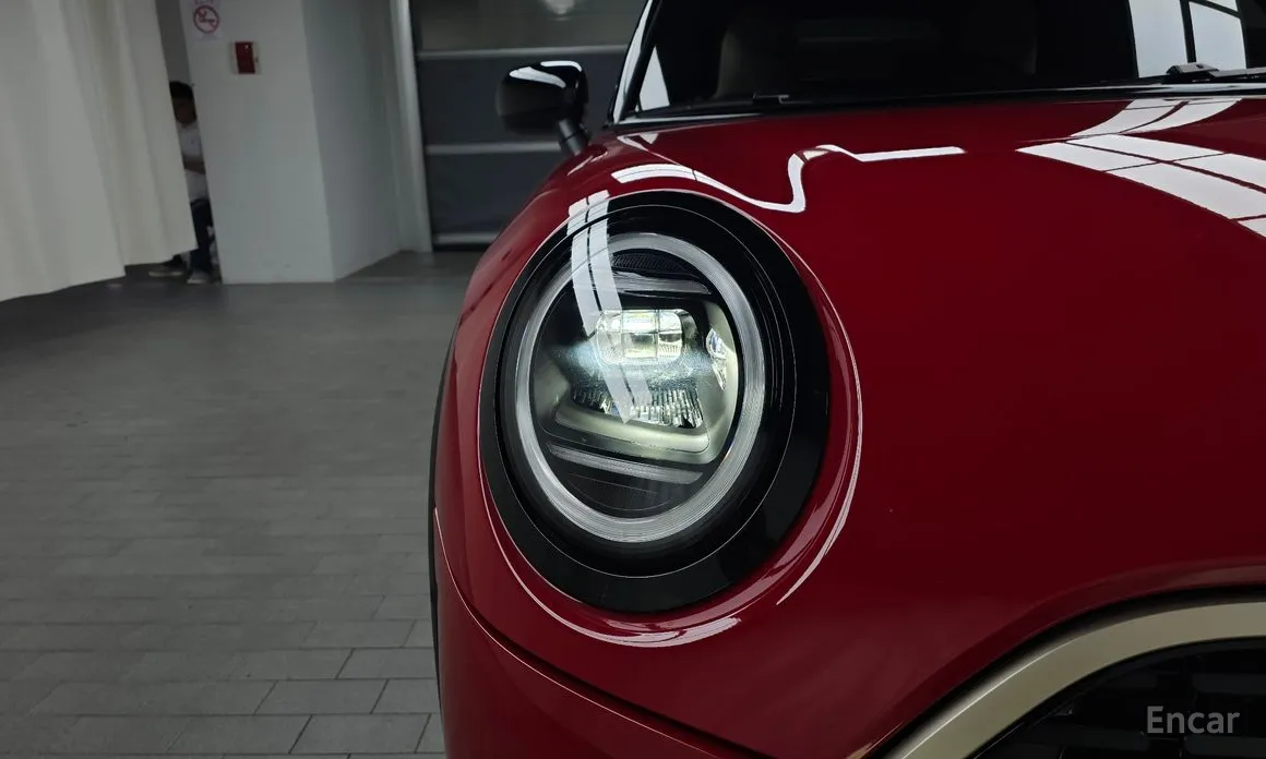 Mini Cooper Convertible 2025 Favoured