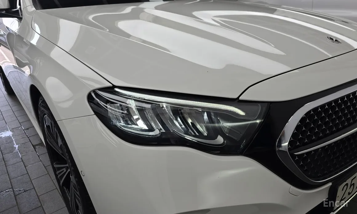 Фото 22 - Mercedes-Benz E-Class
