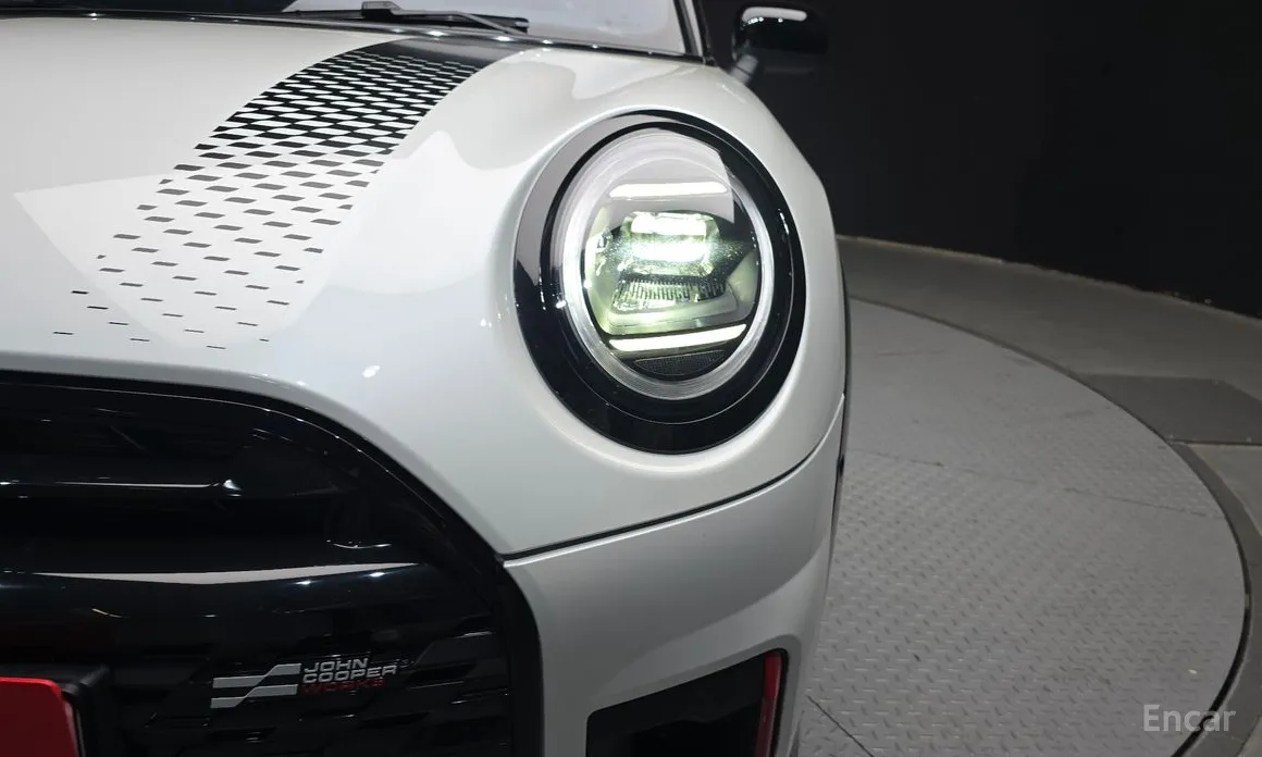 Mini Cooper Convertible 2025 JCW