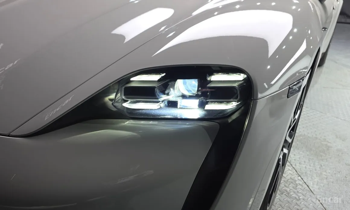 Porsche Taycan 2020 4S