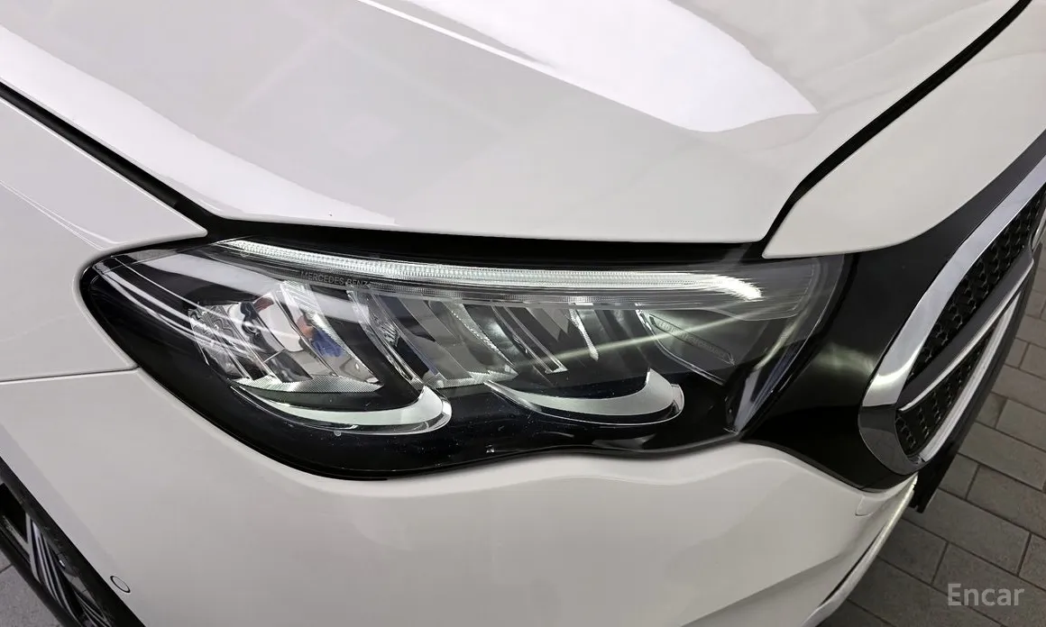 Mercedes-Benz E-Class 2024 E200 Avantgarde