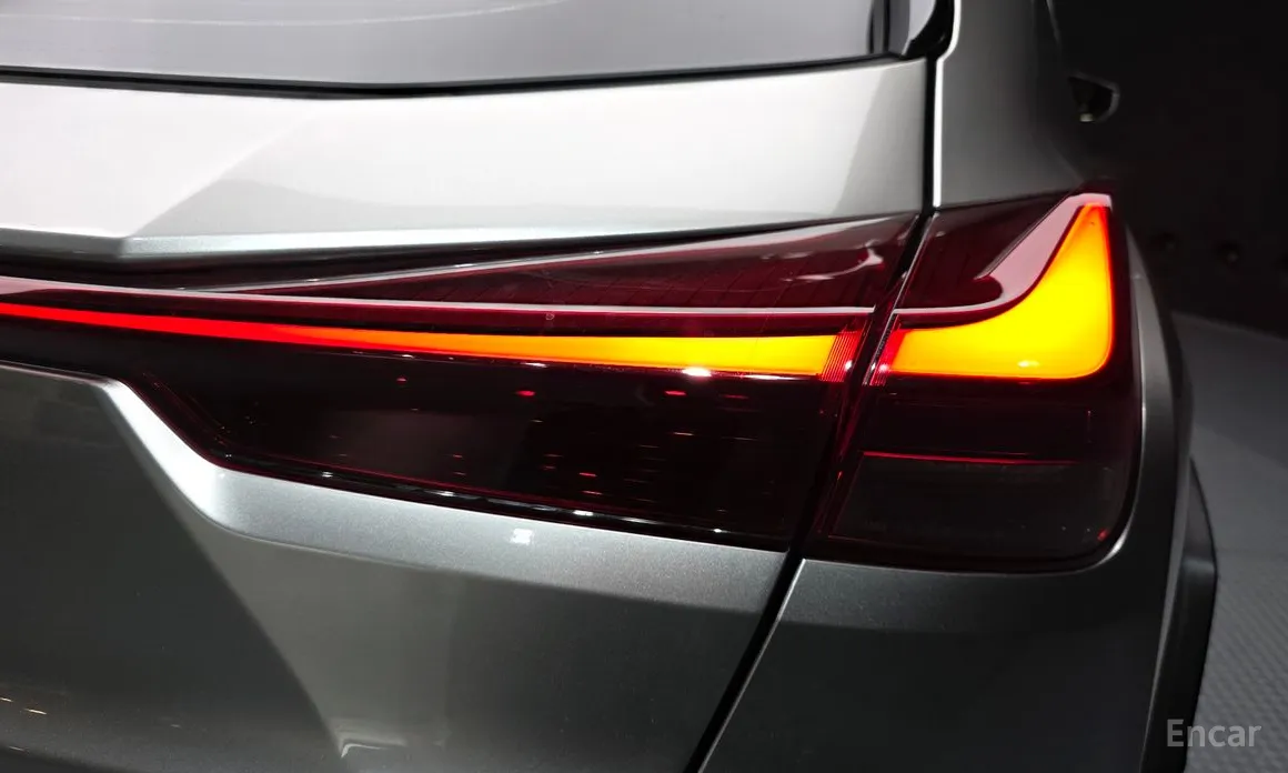 Lexus UX 2024 2.0 2WD