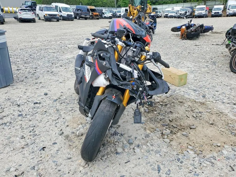 APRILIA MOTORCYCLE 2023