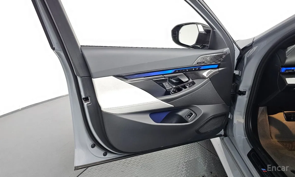 BMW M5 2024 M5 Sedan