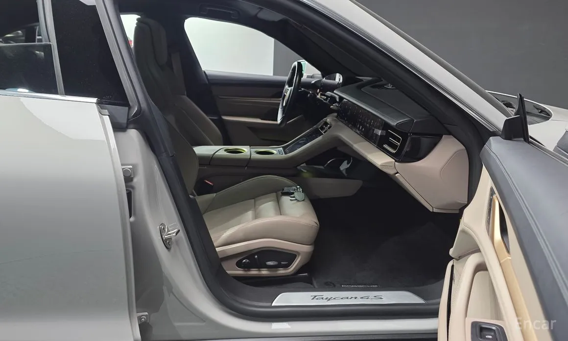 Porsche Taycan 2020 4S