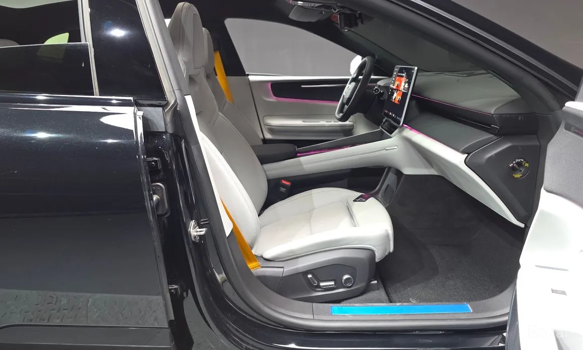 Polestar 4 2024 Long Range Duel Moter