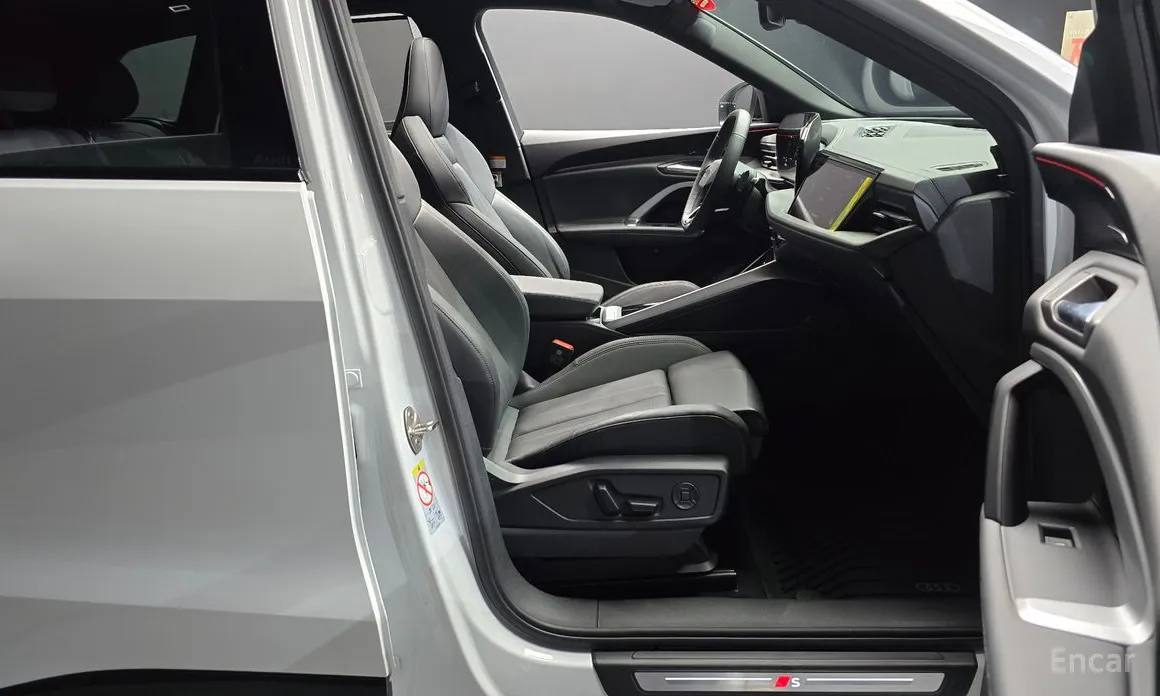 Audi Q5 2025 40 TDI Quattro S Line Black Edition