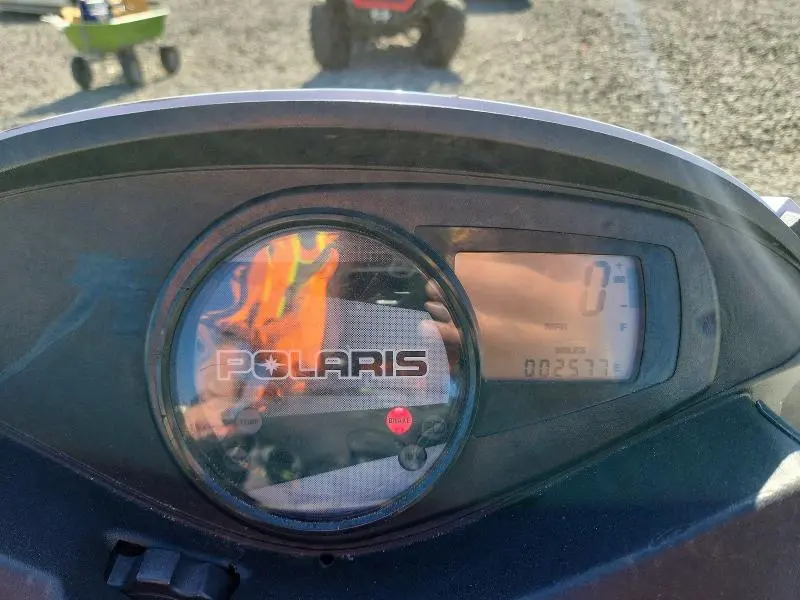 POLARIS 600 2014