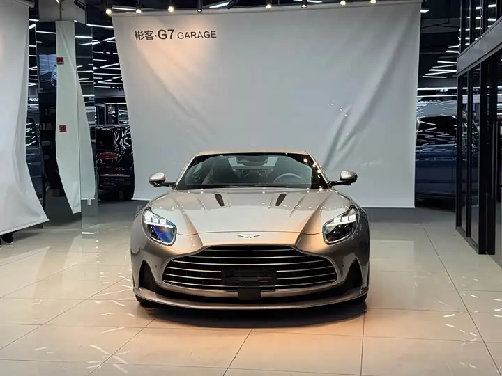 Aston Martin DB12 2023 2023款 4.0T V8 Coupe