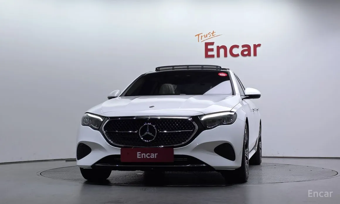 Mercedes-Benz E-Class 2024 E200 Avantgarde