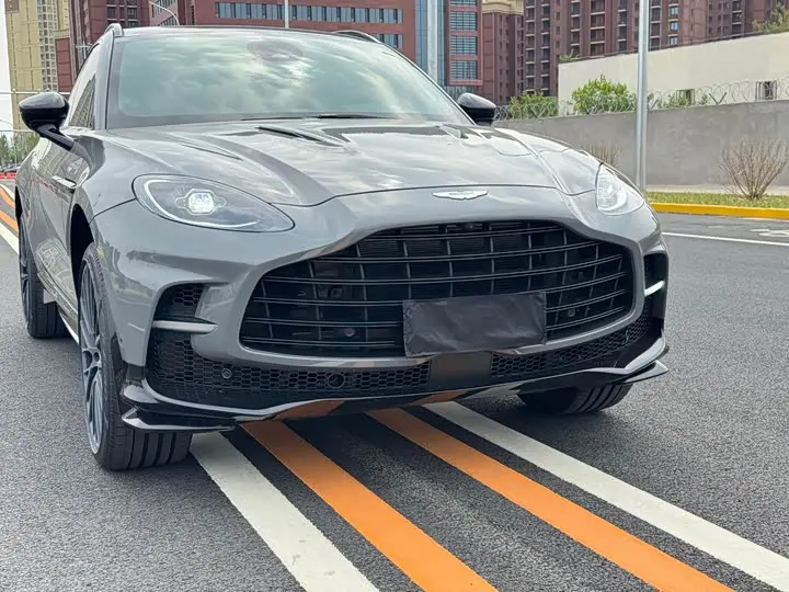 Aston Martin DBX 2025 2025款 4.0T V8 707