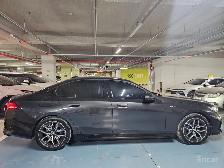 BMW 5 Series 2023 523d M Sport