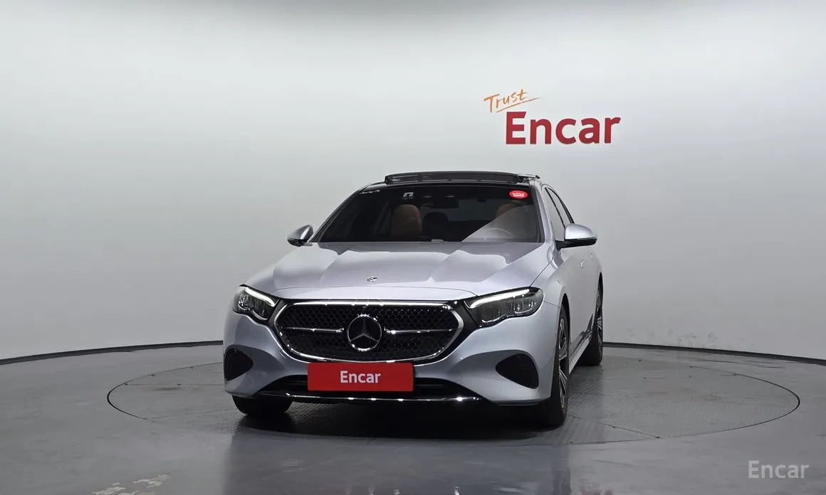 Mercedes-Benz E-Class 2024 E200 Avantgarde