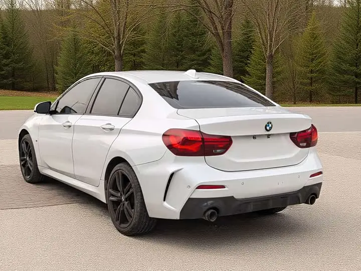 BMW 1 Series 2023 2023款 125i M运动曜夜版