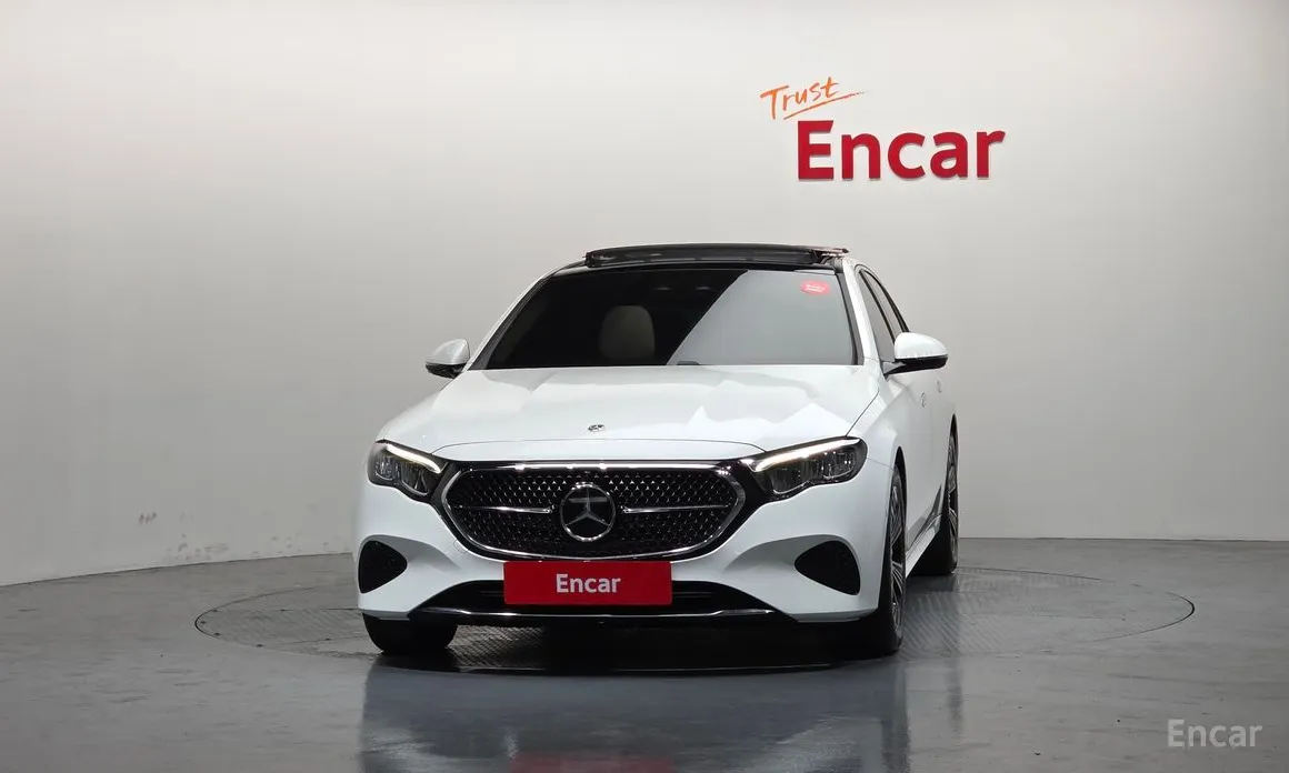 Mercedes-Benz E-Class 2024 E200 Avantgarde