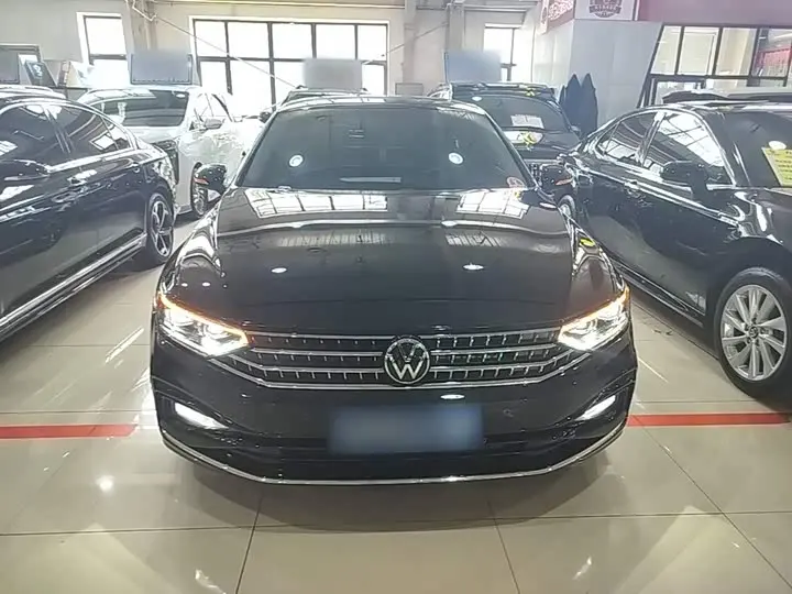 Фото 3 - Volkswagen Magotan
