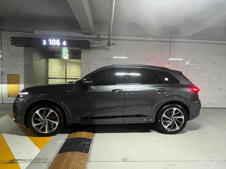 Audi Q5 2025 40 TDI Quattro S Line Black Edition