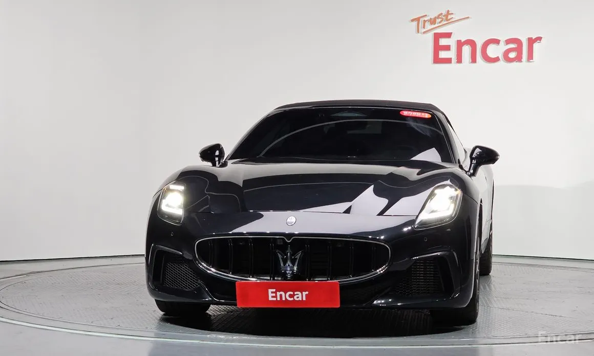 Maserati GranCabrio 2024 3.0 V6 Trofeo