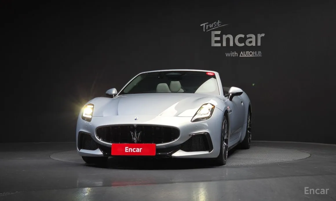 Maserati GranCabrio 2024 3.0 V6 Trofeo