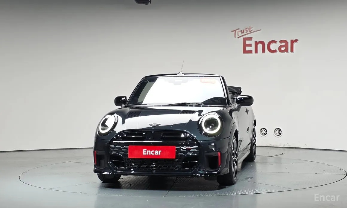Mini Cooper Convertible 2025 JCW