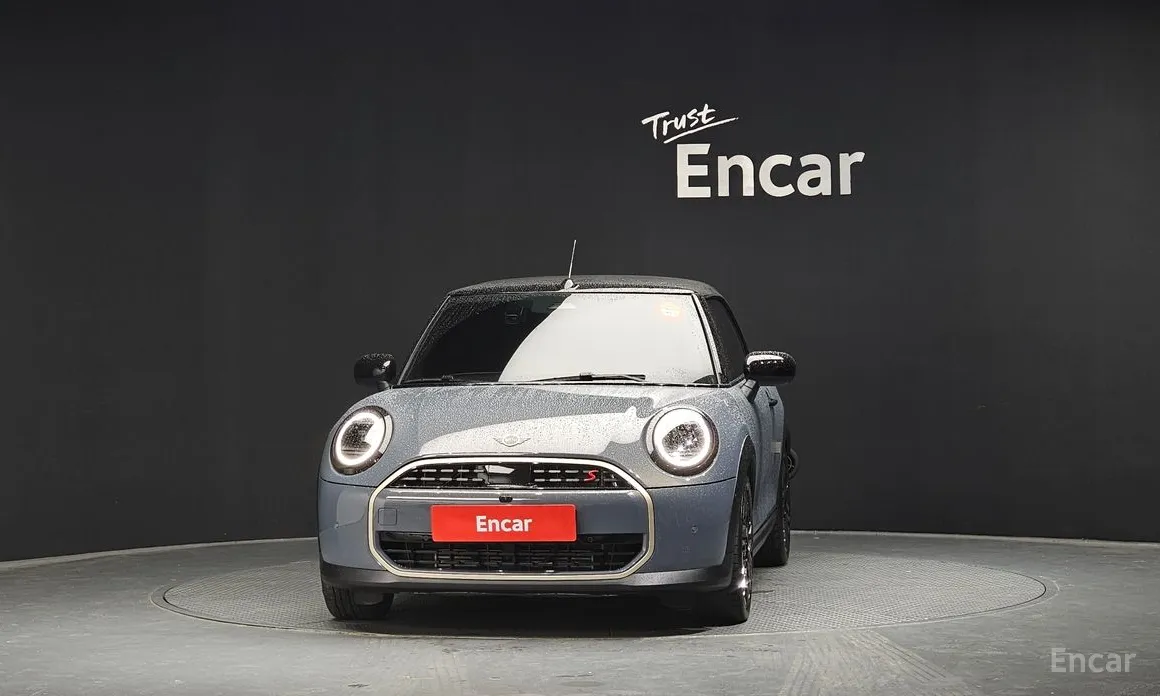 Mini Cooper Convertible 2025 Favoured