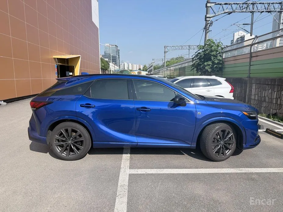 Lexus RX 2023 F-Sport