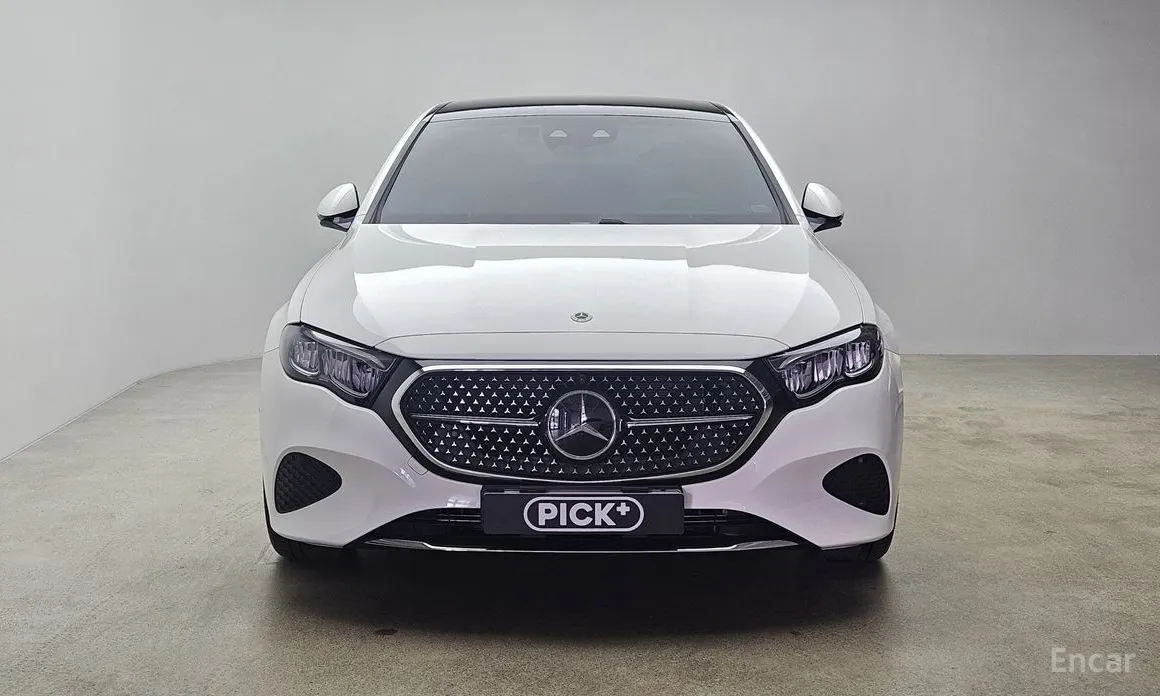 Mercedes-Benz E-Class 2024 E200 Avantgarde