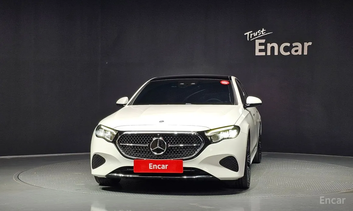 Фото 3 - Mercedes-Benz E-Class