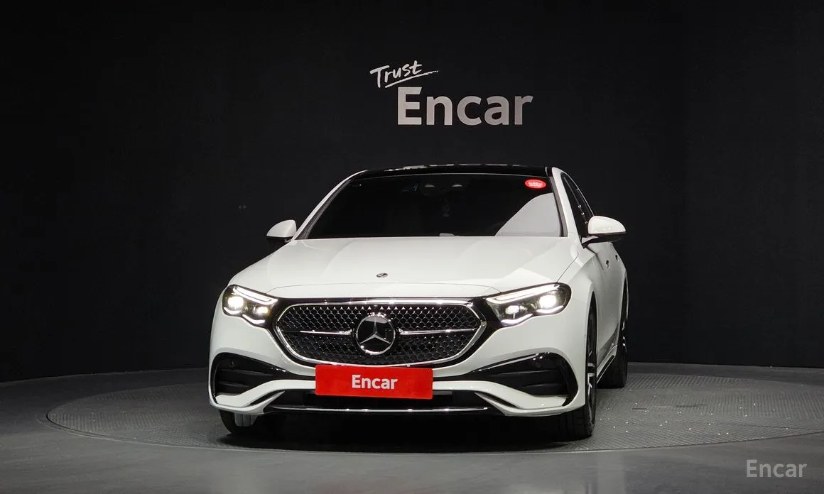 Mercedes-Benz E-Class 2024 E300 4MATIC AMG Line