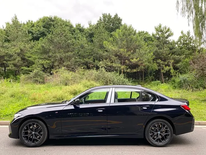 BMW 3 Series 2026 2026款 330Li M运动曜夜套装