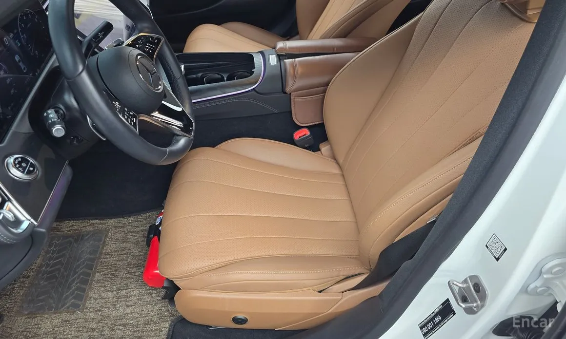 Фото 31 - Mercedes-Benz E-Class