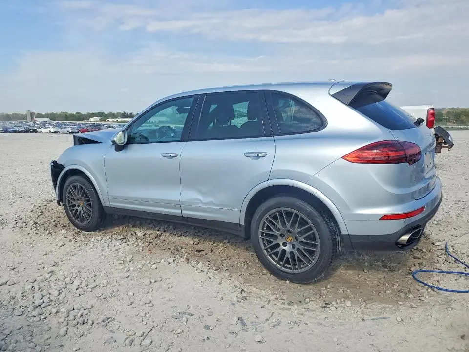 PORSCHE CAYENNE 2017 VIN WP1AA2A23HKA86481