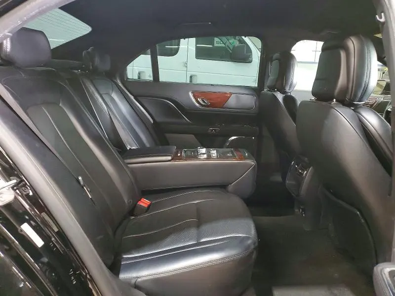 LINCOLN CONTINENTL 2019 VIN 1LN6L9HK3K5611671