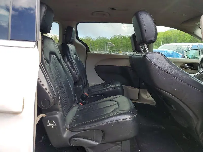 CHRYSLER PACIFICA 2019 VIN 2C4RC1BG8KR539943